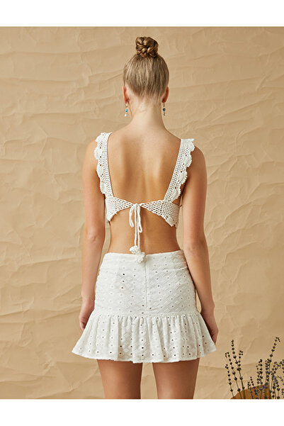 Koton Trojúhelníkový prsatější háčkovaný úplet