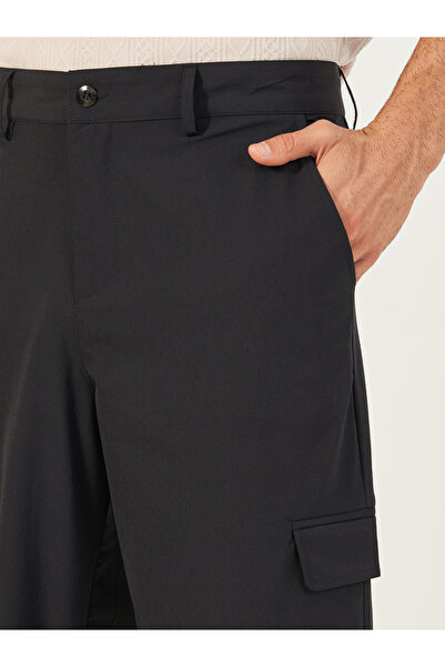 Styli Relaxed Fit Welt Flap Pocket Trousers