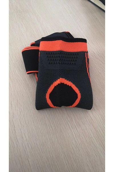 Choice Orange S Knee Compressions Sleeve With Adjustable Straps For Running Working Out And Sports Wearing