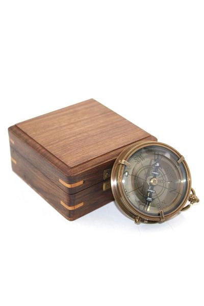EGATOPTAN Compass with Wooden Box Ksk2081