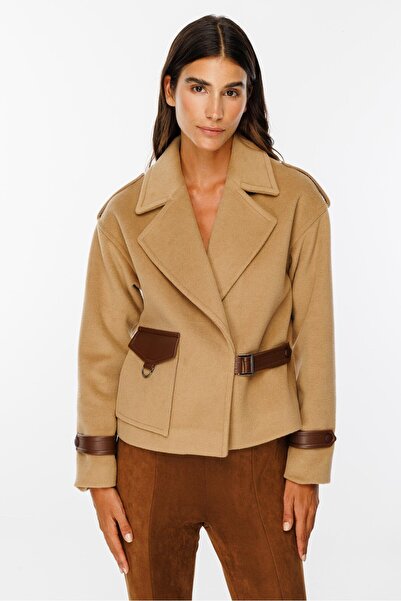Moda İlgi Modailgi  Kruvaze Kapamalı Deri Detaylı Kısa Kaşe Kaban Camel