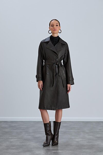 modaparis outlet Eskitmeli Görünümlü Kahverengi Kadın Deri Trençkot