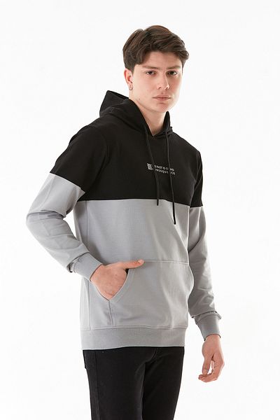 Fulla Moda سويت شيرت بقلنسوة منقوش عليه حروف ملونة