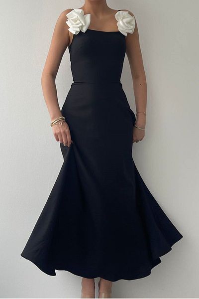 vuvutasarım Rochie maxi neagră fără bretele - țesătură Atlas cu accesorii și bretele trandafiri 258