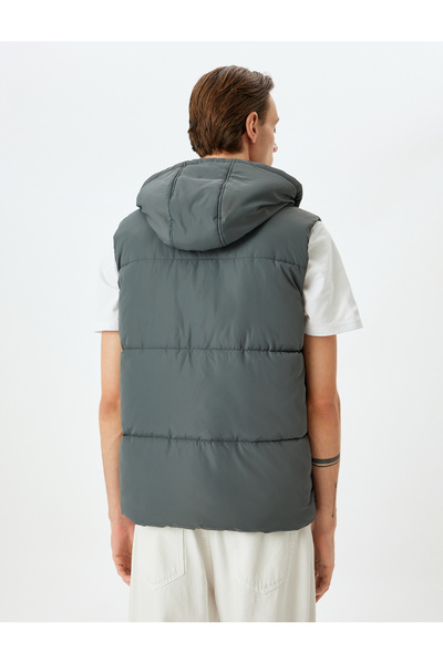 Koton Şişme Yelek Kapşonlu Slim Fit Cep Detaylı Fermuarlı