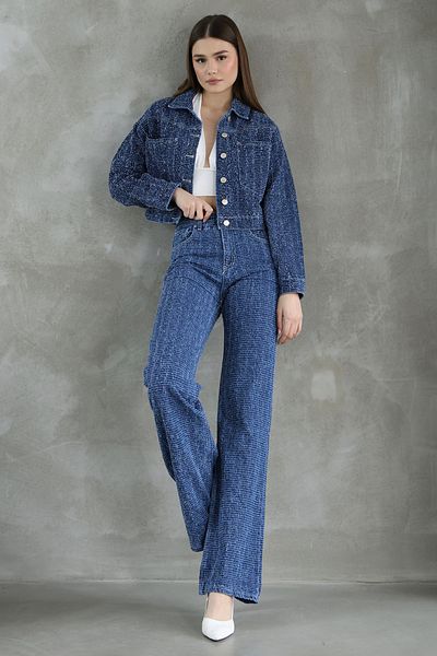 Trendyol Collection Blaue strukturierte Crop-Jeansjacke TWOSS25CE00030