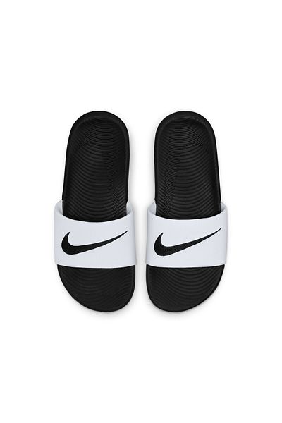 Nike النعال البيضاء
