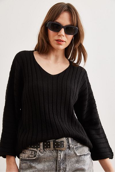 Olalook Pulover negru de damă, cu decolteu în V, din tricot cu nervuri groase KZK- 19000925