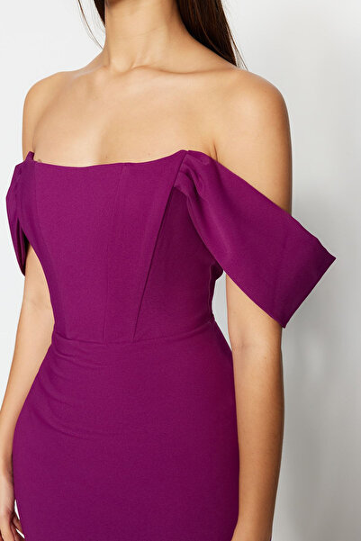 Trendyol Collection Fialový přiléhavý korzet Detailní tkané stylové večerní šaty Noční šaty pro návrat domů TPRSS22EL00097