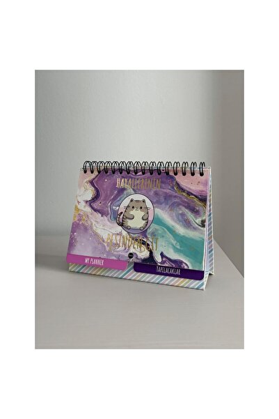 Zehra Aksesuar 'Hayallerinin peşinden git' yazı mottolu kedili masaüstü planl...