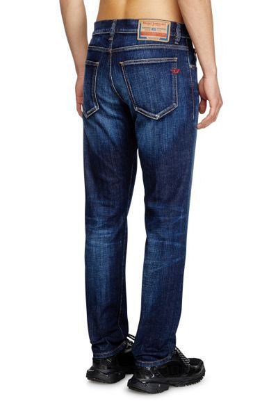 Diesel 2019 D-struct