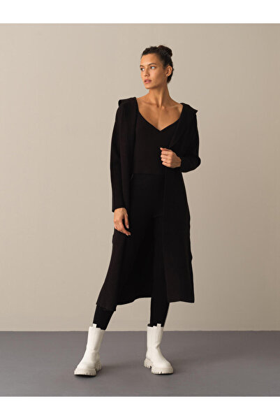 Xint Kadın Siyah Esnek Dokulu Regular Fit Uzun Hırka