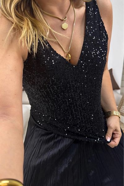 Pulli Collection Black V-Neck Sequined Blouse
