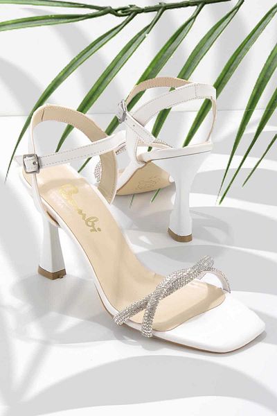 Bambi Pantofi albi cu toc clasic pentru femei K 05888029609