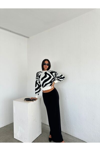 Brantu Women's White Color Zebra Print Crew Neck Soft Sweater