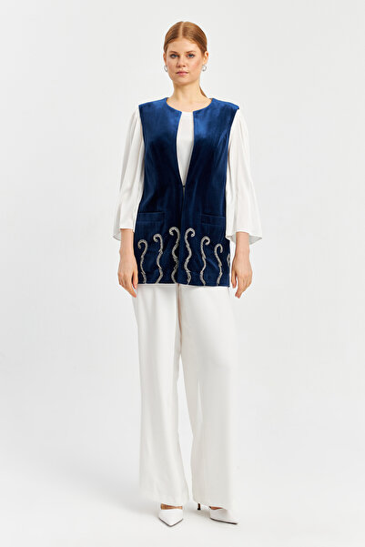 İnce İşleme detaylı Kadife Yelek