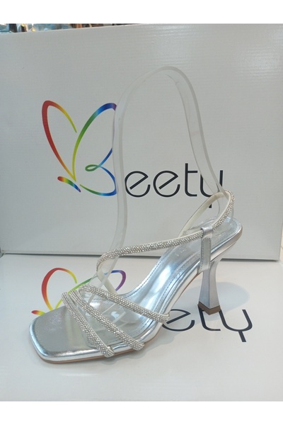 Beety 24by50.091 gümüş rengi 9 cm İnce topuklu ayakkabı