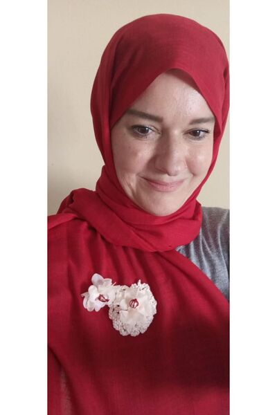 İskeçe Exclusive Handmade Design Pearls Jasmine Detailed Scarf in Custom Box