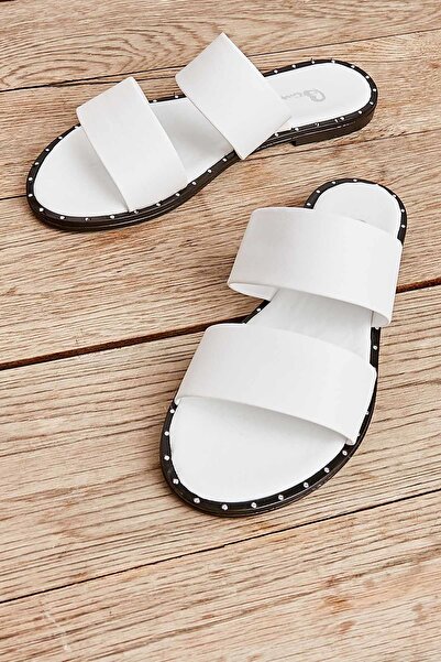 Bambi Papuci albi pentru femei K 04647130009