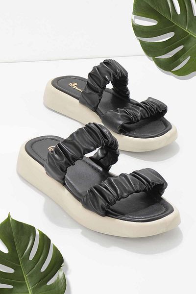 Bambi Women's Black Slippers K04891003909