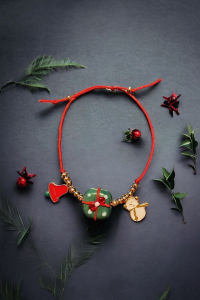DVOYAGE Murano Glass Christmas Bracelet - Adjustable, Snowman and Bell Decoration