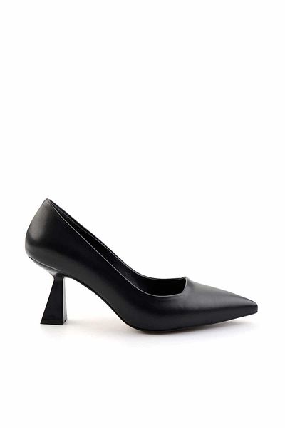Bambi Pantofi cu toc de damă negri clasici - K 01231400009