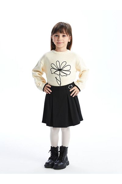 LC Waikiki Crew Neck Embroidered Girl's Knitwear Sweater