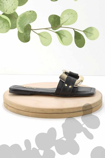Bambi Women's Black Slippers K04156010709