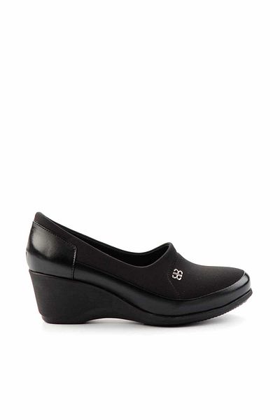 Bambi Schwarze Damenschuhe mit Keilabsatz K 01311395509