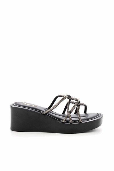 Bambi Women's Black Slippers K04824218009