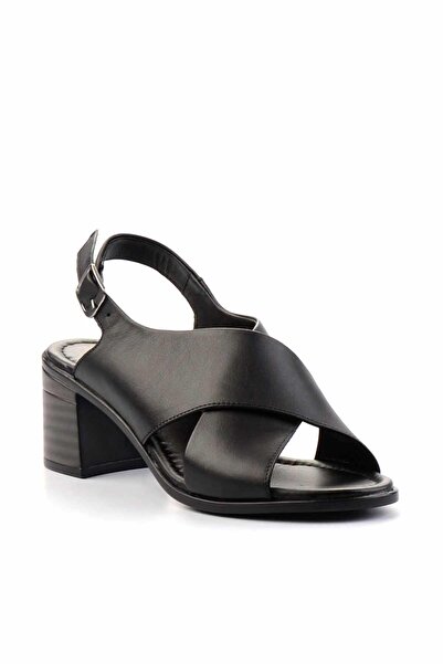 Bambi Black Leather Women's Classic Heeled Shoes K05290032603