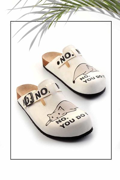 Bambi Women's White Slippers - K04468000609