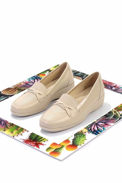 Bambi Beige Leder Damen Gefüllte Schuhe mit Absatz K01531123603