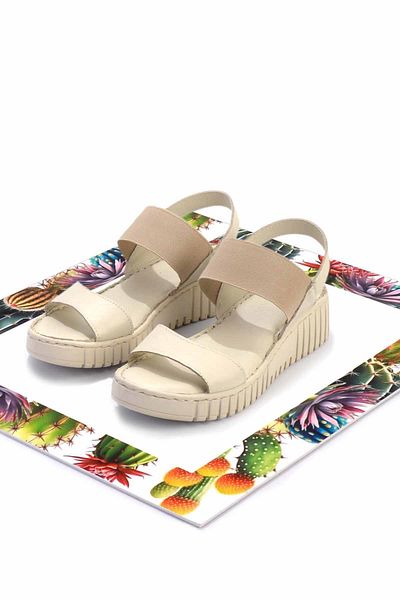 Bambi Beige Leather Women's Sandals K05763093003