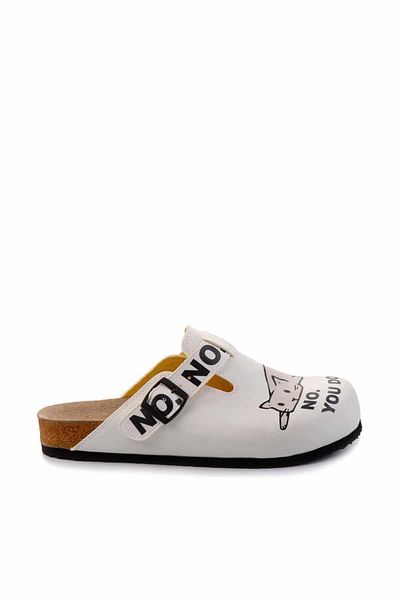 Bambi Women's White Slippers - K04468000609