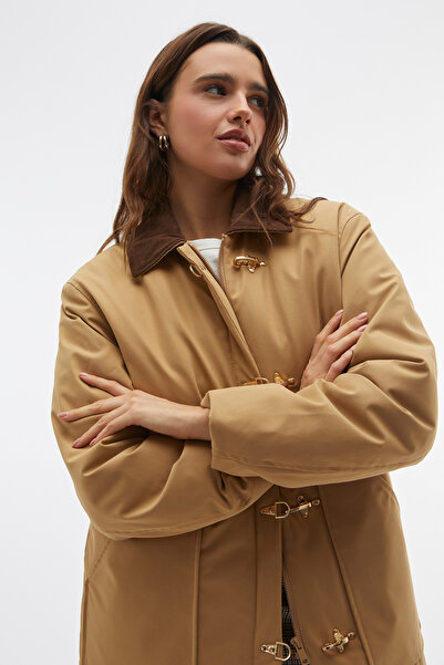 Mudo Velour Collar Button Detailed Coat Jacket