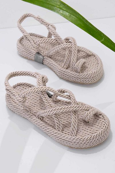 Bambi Cremefarbene Damensandalen K 05787020476