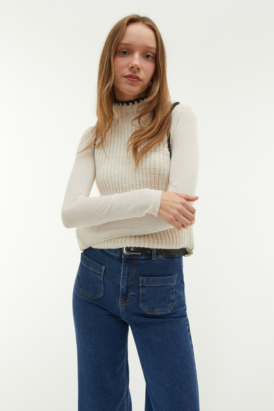 Mudo Vertical Collar Sweaters