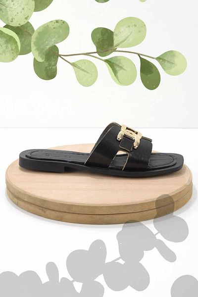 Bambi Black Leather Women's Slippers K04826017103