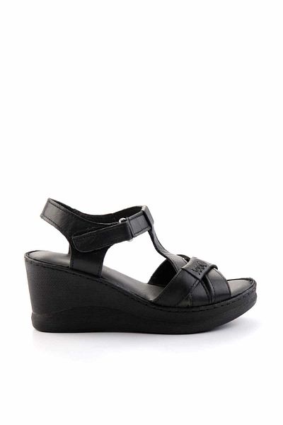 Bambi Black Leather Women's Sandals K 05763091003