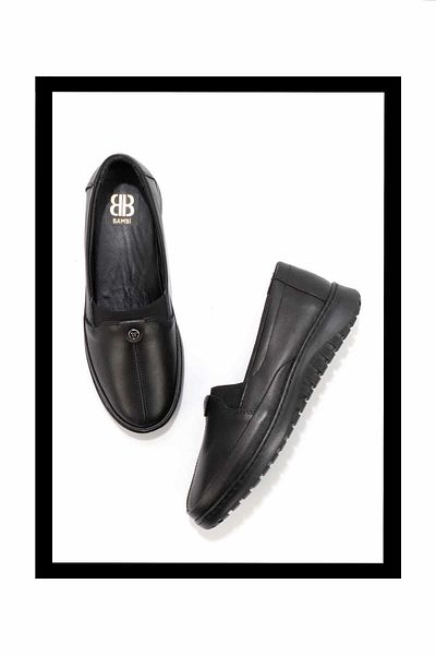 Bambi Schwarze Damen-Freizeitschuhe aus echtem Leder K 01331750003