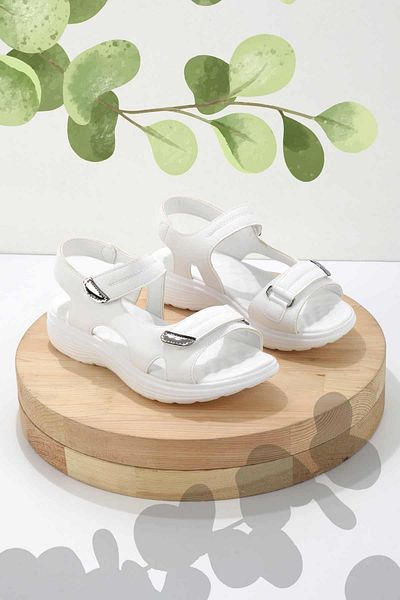 Bambi White Women's Sandals K05590060009