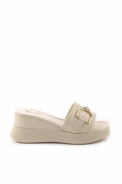 Bambi Beigefarbene Hausschuhe für Damen K04823300609