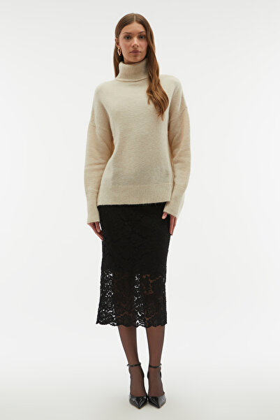 Mudo Lace Embroidered Midi Skirt