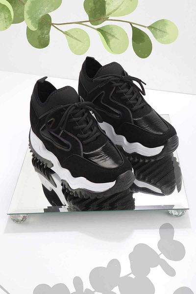 Bambi Black Suede Women's Sneaker K01970001302