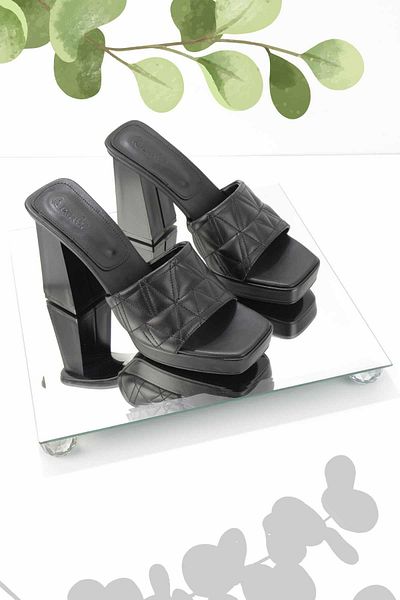 Bambi Women's Black Slippers K04326045009