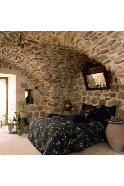 Sarev طقم غطاء لحاف مزدوج من Helike Cupro Elite