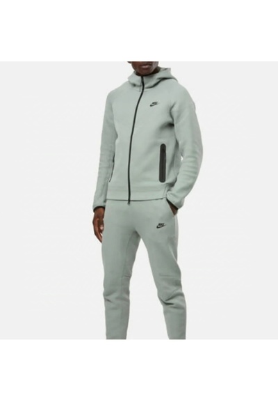 Nike Sportswear Tech Fleece Windrunner
Men's Full-Zip Hoodie