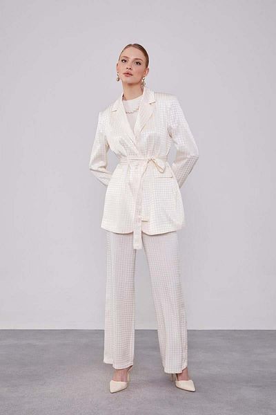 Levidor Ecru Houndstooth Patterned Suit Jacket