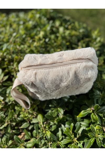 PAGGET Plush Makeup Bag